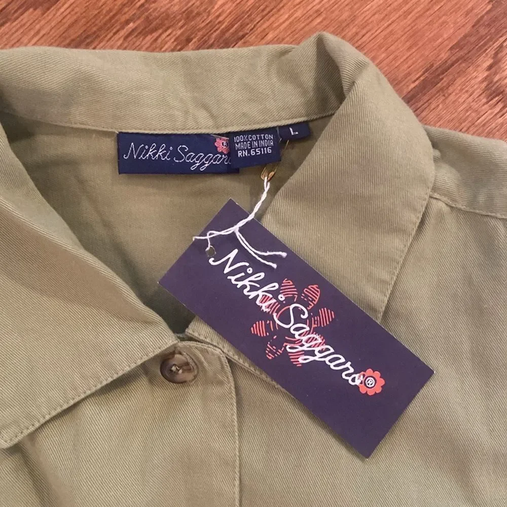 NWT Nikki Saggaro shorts jumper/romper olive green size large- with pockets